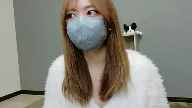 YUA 0425 online show from May 4, 10:08 am
