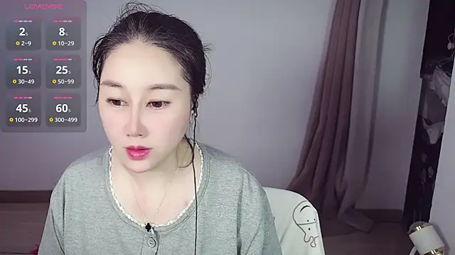 Eva-000 online show from April 28, 2:21 pm