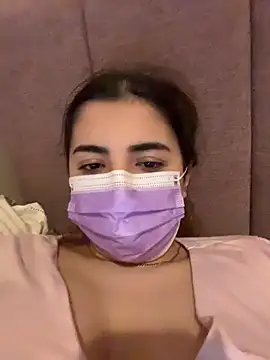 AnnieCartier online show from April 15, 9:48 pm