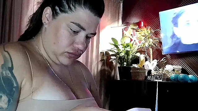 miss preggie online show from July 23, 10:34 am