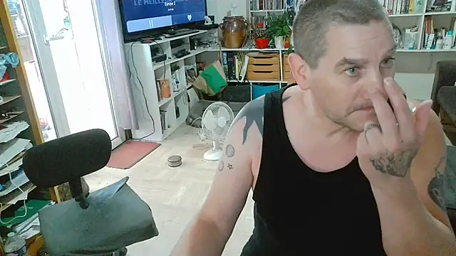 teddythebeer86 online show from July 2, 1:50 pm