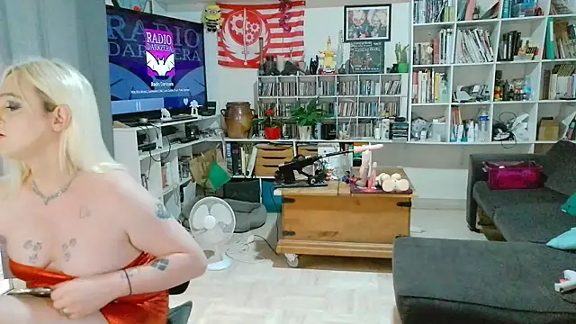 teddythebeer86 online show from June 2, 2:07 pm