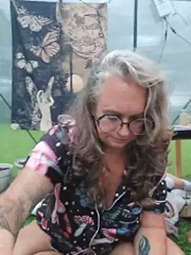 Blondejenn online show from June 8, 10:49 am
