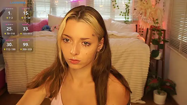 LoraDollie online show from June 15, 5:18 am