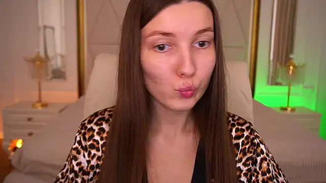 AshleyBaie online show from July 14, 11:59 am