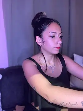DulceLatinaxo online show from May 21, 9:35 pm