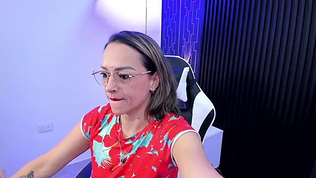 lia damasco online show from July 22, 5:14 pm
