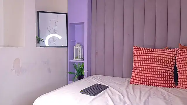 MatildaTaylor   online show from July 28, 2:53 am