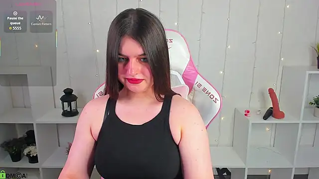 Margaret  Moon online show from May 28, 8:23 am