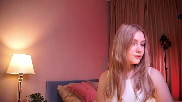 Emilicious online show from April 27, 1:41 pm