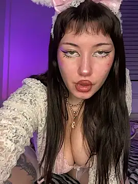 cherryxxox online show from July 7, 1:41 am