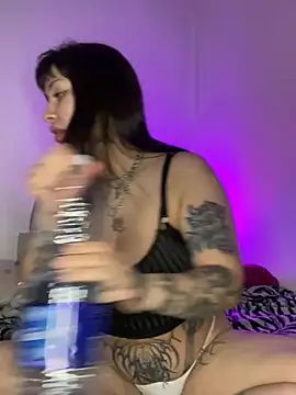 cherryxxox online show from July 26, 6:10 am