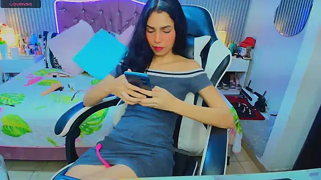 princess skinny18 online show from July 2, 3:23 am