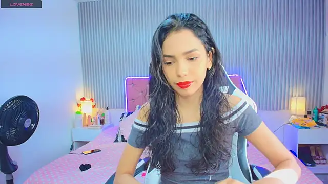 princess skinny18 online show from June 23, 9:24 pm