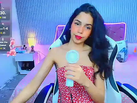 princess skinny18 online show from June 18, 11:20 pm