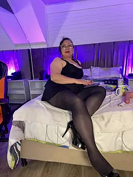 Jenifer cruz online show from June 11, 5:37 am