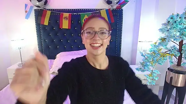 Amelie adams online show from July 20, 11:12 am