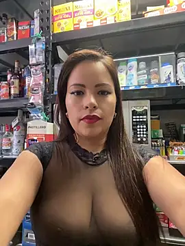 MIA ROSSEEE online show from July 28, 3:21 pm