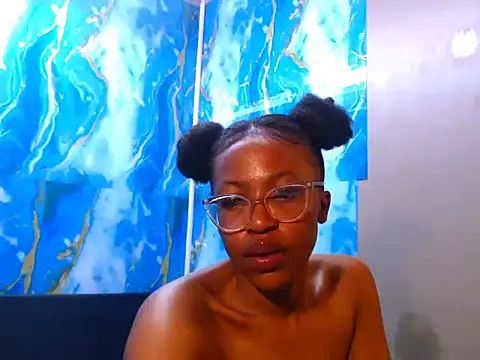 caramelchoco69 online show from July 23, 7:49 am