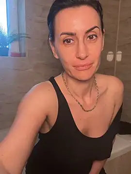 MissGiulia online show from May 16, 3:22 pm