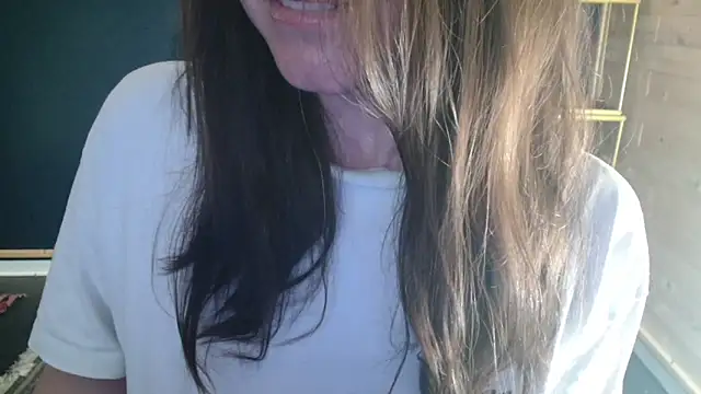 NicoleLove  online show from May 30, 4:32 am
