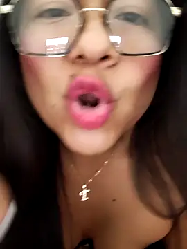 alisonnturbay online show from May 28, 2:20 am