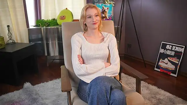 GildaThurgood online show from April 10, 5:35 am