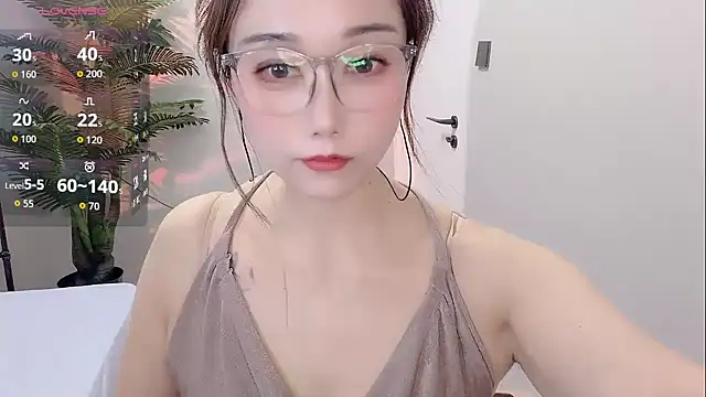 Yunxi- online show from May 22, 3:21 pm