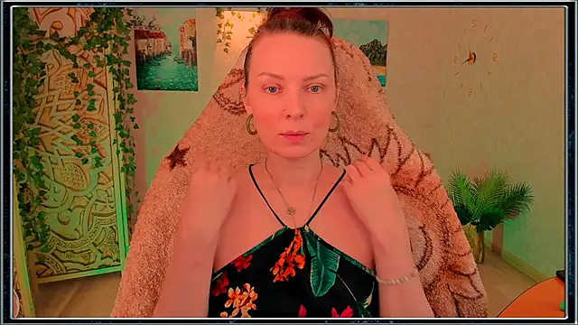 LanaRadiance online show from June 10, 9:19 am