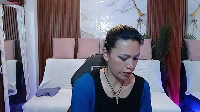 alonddra tay online show from May 6, 12:20 pm