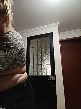 LUISA  07 online show from May 25, 1:04 am