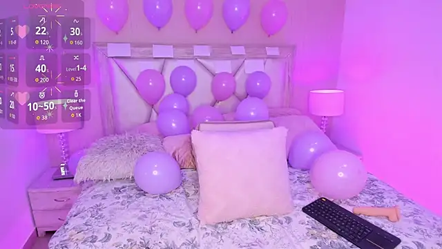 ChloeCartier online show from May 9, 1:02 pm