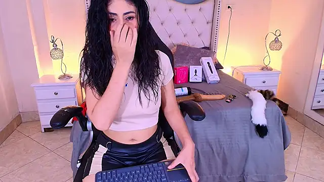 elizabeth santos1 online show from July 18, 10:34 pm