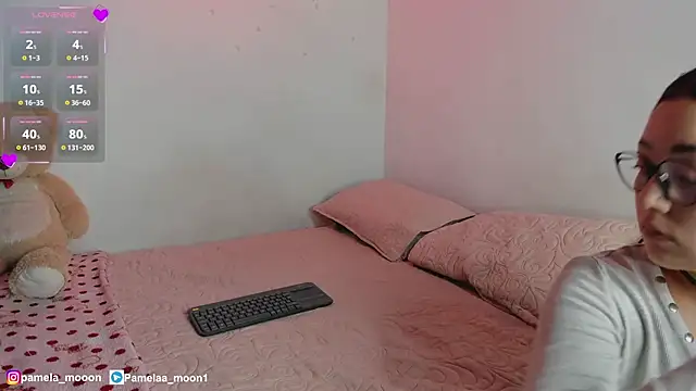 Pamelaa moon1 online show from May 26, 3:06 am