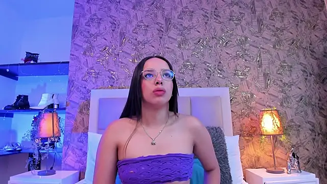 ValkyriaSteel online show from July 23, 12:13 pm