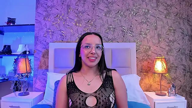 ValkyriaSteel online show from July 22, 1:23 pm