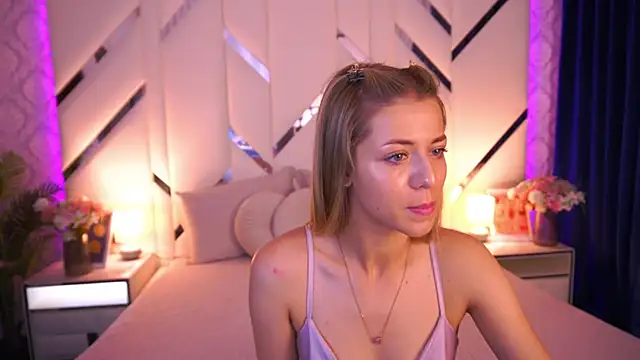 DoveLovee online show from June 1, 6:37 am