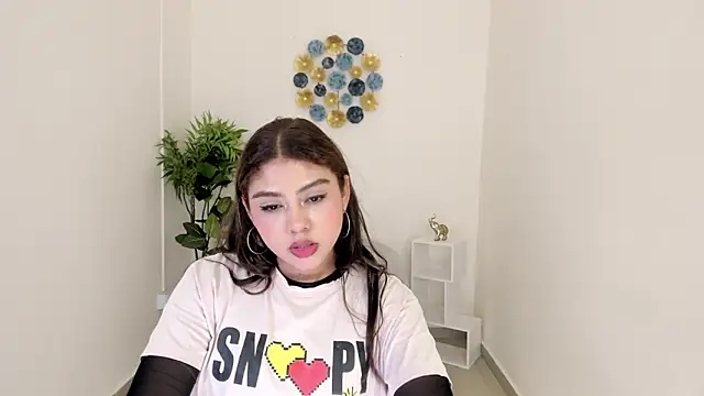 Mallory Lee online show from May 10, 12:51 pm