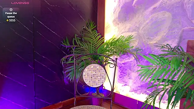 Miaa cooper online show from April 21, 4:03 pm