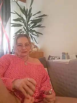 Blond lady czech online show from April 17, 5:15 pm