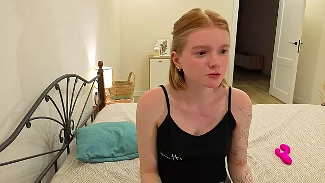 pink nipples  online show from July 28, 11:17 am
