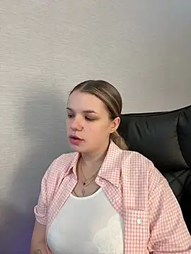 KimEvanss online show from June 27, 5:30 am