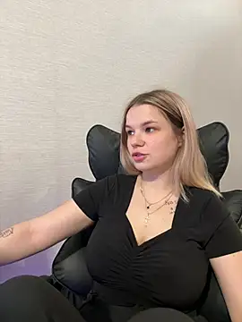 KimEvanss online show from June 26, 5:20 am