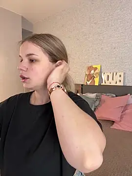 KimEvanss online show from June 9, 5:18 am