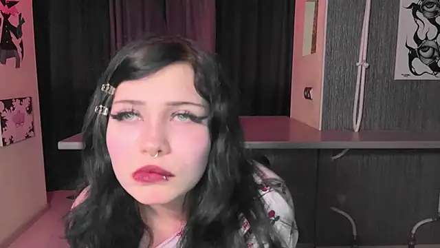 fariescum online show from April 23, 5:15 pm