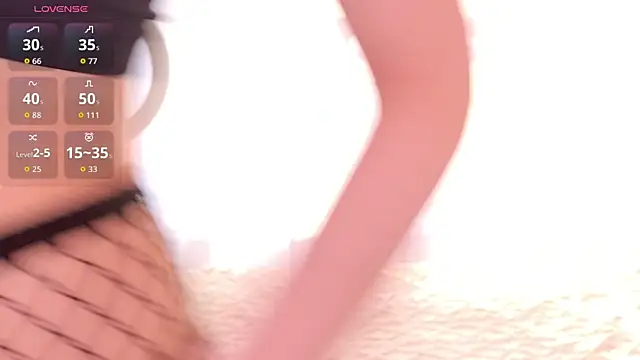 MiaKomoi online show from July 22, 3:57 pm