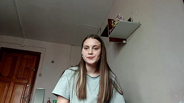 RoxanneStuard online show from April 17, 9:11 am