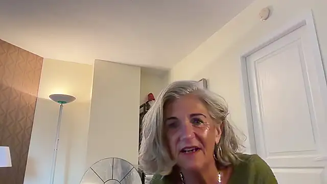 NaughtyMonicaUK online show from April 22, 7:16 am