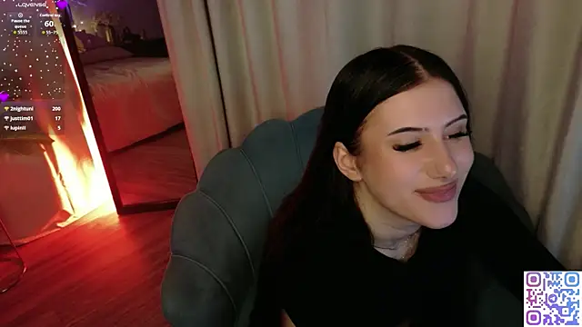 HazelHayesss online show from April 18, 7:58 pm