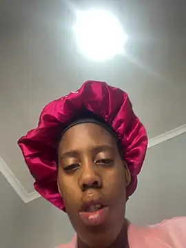 petite bee online show from July 19, 2:58 am